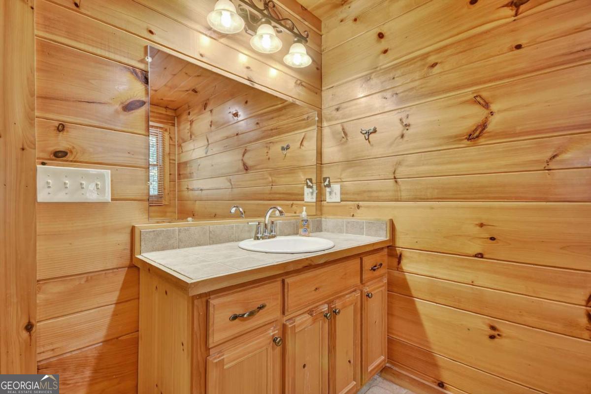 Blue Ridge, Georgia, 30513, United States, 3 Bedrooms Bedrooms, ,3 BathroomsBathrooms,Residential,For Sale,1952003