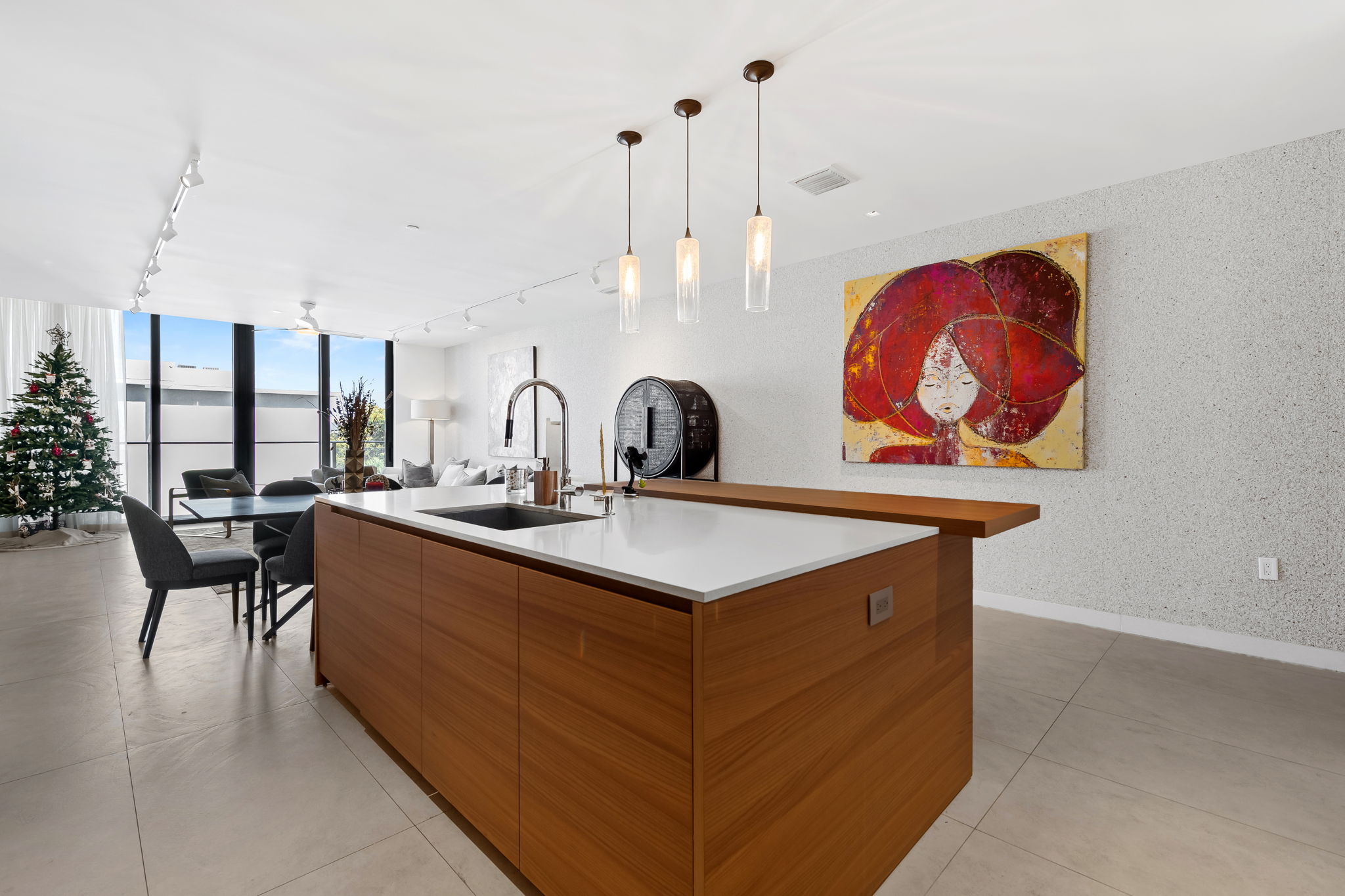  3581 E Glencoe Street, Miami, FL, 33133 - 物件實景