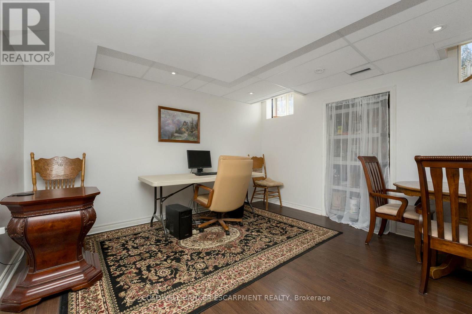 MILTON (CL CLARKE), Ontario, L9T 5K1, CA, 3 Bedrooms Bedrooms, ,3 BathroomsBathrooms,Residential,For Sale,1837100