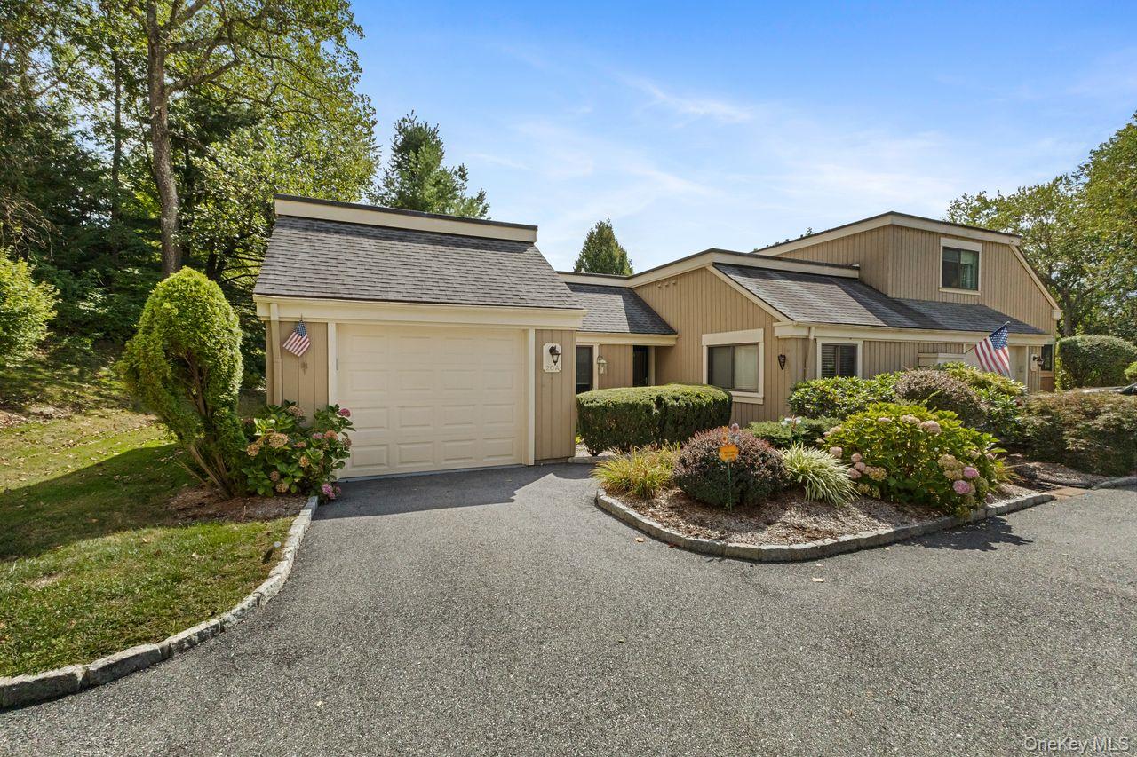 Somers, New York, 10589, United States, 2 Bedrooms Bedrooms, ,2 BathroomsBathrooms,Residential,For Sale,1940069