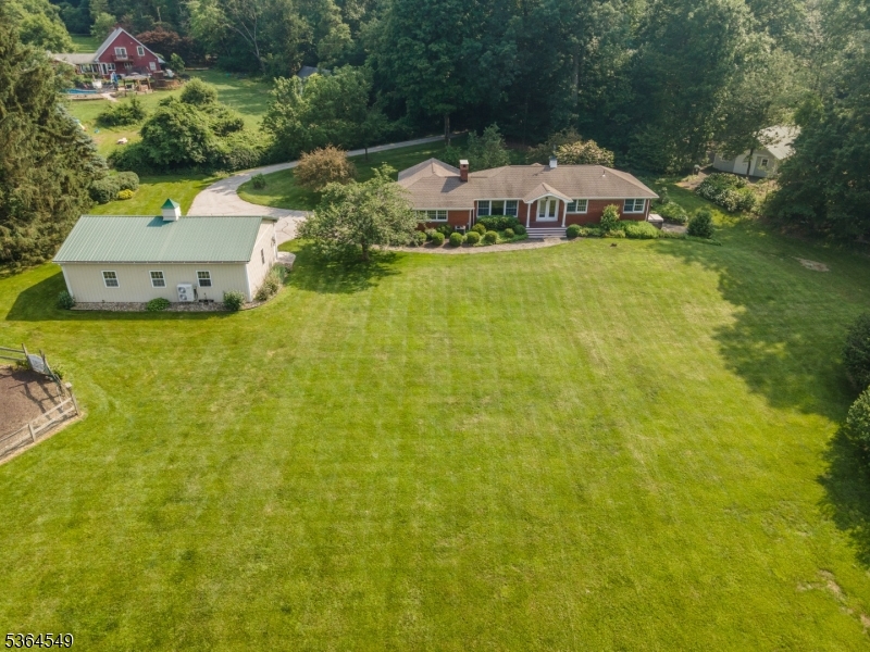 Franklin Twp., New Jersey, 08867, United States, 3 Bedrooms Bedrooms, ,2 BathroomsBathrooms,Residential,For Sale,1926340