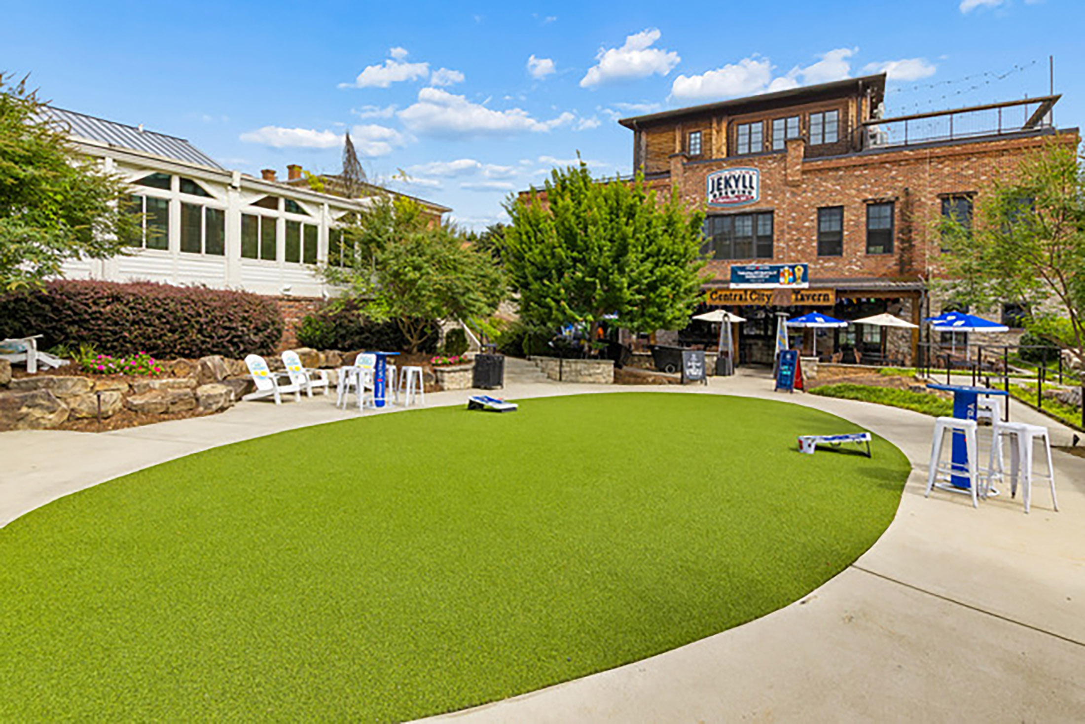  Extensively Renovated Home in the Heart of Downtown Alpharetta - 物件實景