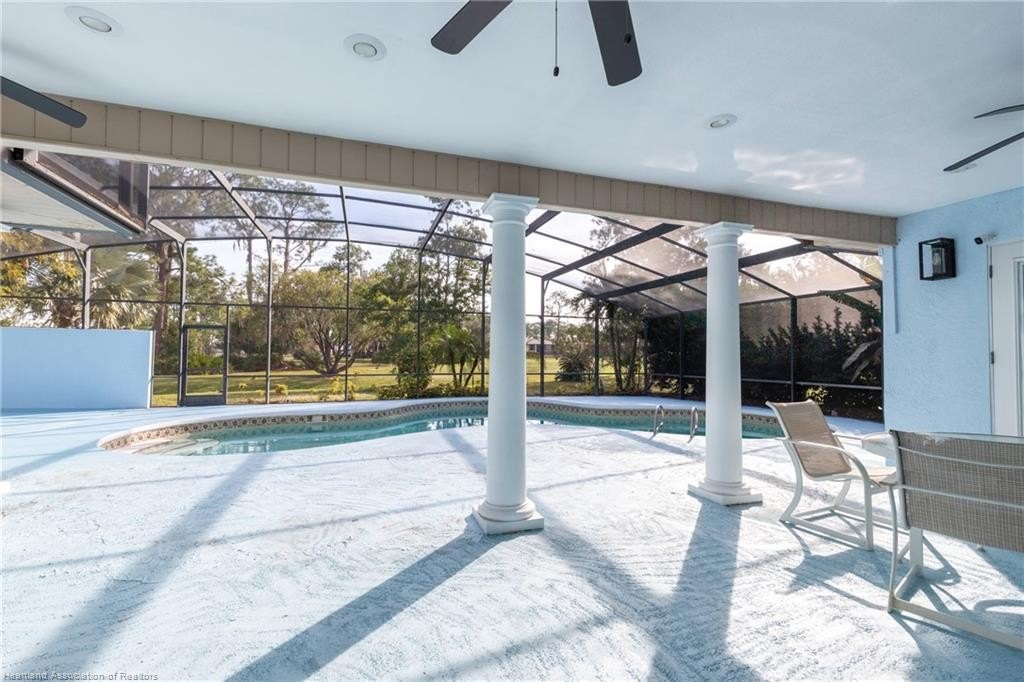 Sebring, Florida, 33872, United States, 3 Bedrooms Bedrooms, ,4 BathroomsBathrooms,Residential,For Sale,2006255