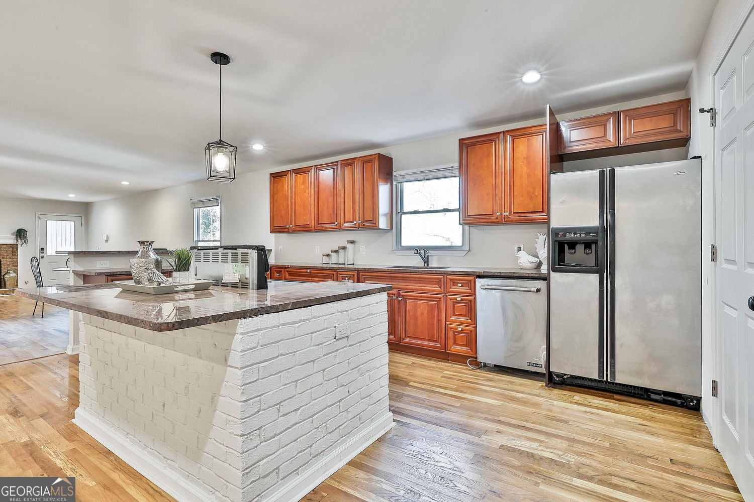 Atlanta, Georgia, 30314, United States, 5 Bedrooms Bedrooms, ,4 BathroomsBathrooms,Residential,For Sale,2006561