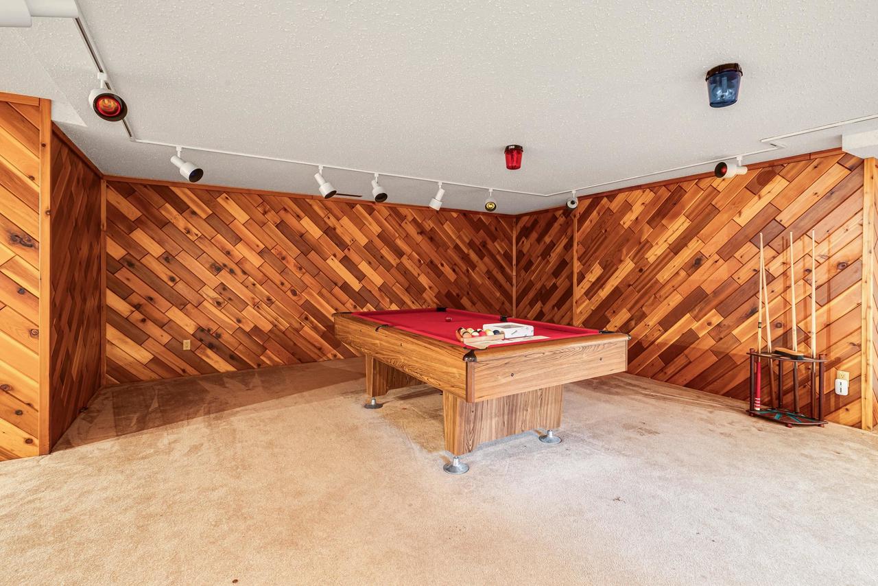 Oshkosh, Wisconsin, 54904, United States, 4 Bedrooms Bedrooms, ,3 BathroomsBathrooms,Residential,For Sale,1978045