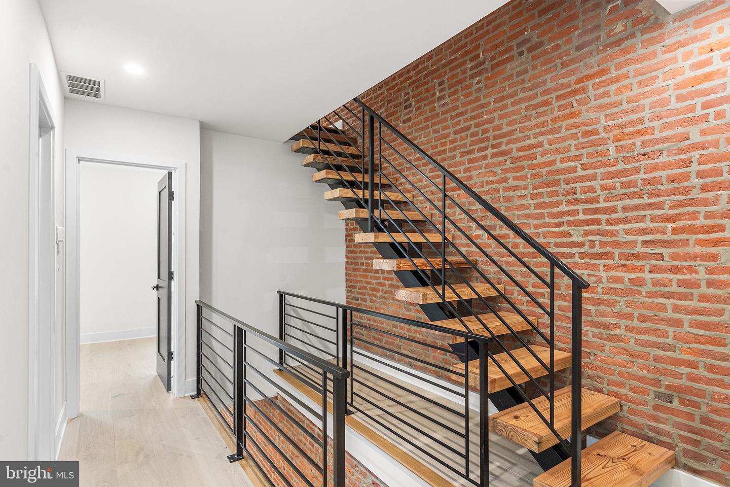 Philadelphia, Pennsylvania, 19125, United States, 3 Bedrooms Bedrooms, ,3 BathroomsBathrooms,Residential,For Sale,1954864