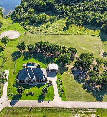 Wills Point, Texas, 75169, United States, 4 Bedrooms Bedrooms, ,4 BathroomsBathrooms,Residential,For Sale,1834995