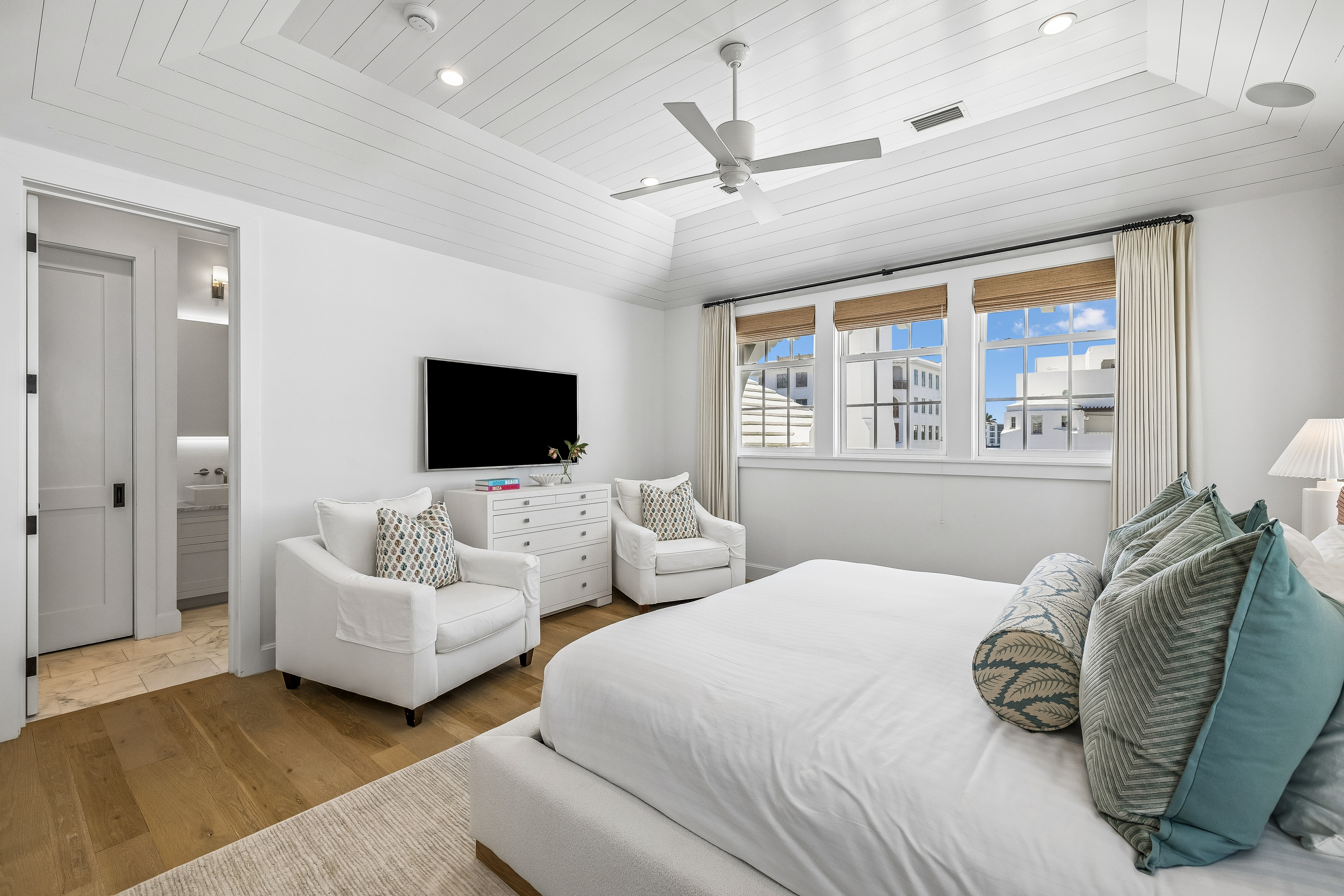  Sophisticated Home With Room For Pool Moments From The Gulf - 物件實景
