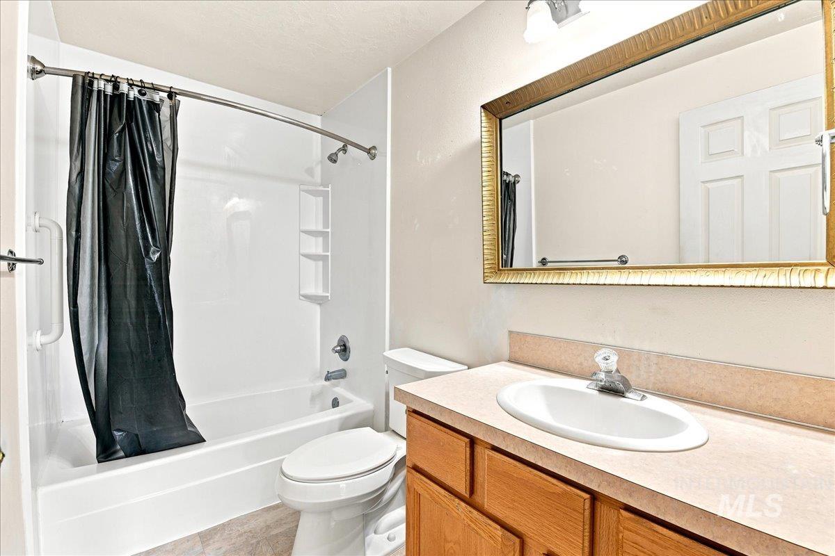 Arcata Way, Ontario, OR 97914