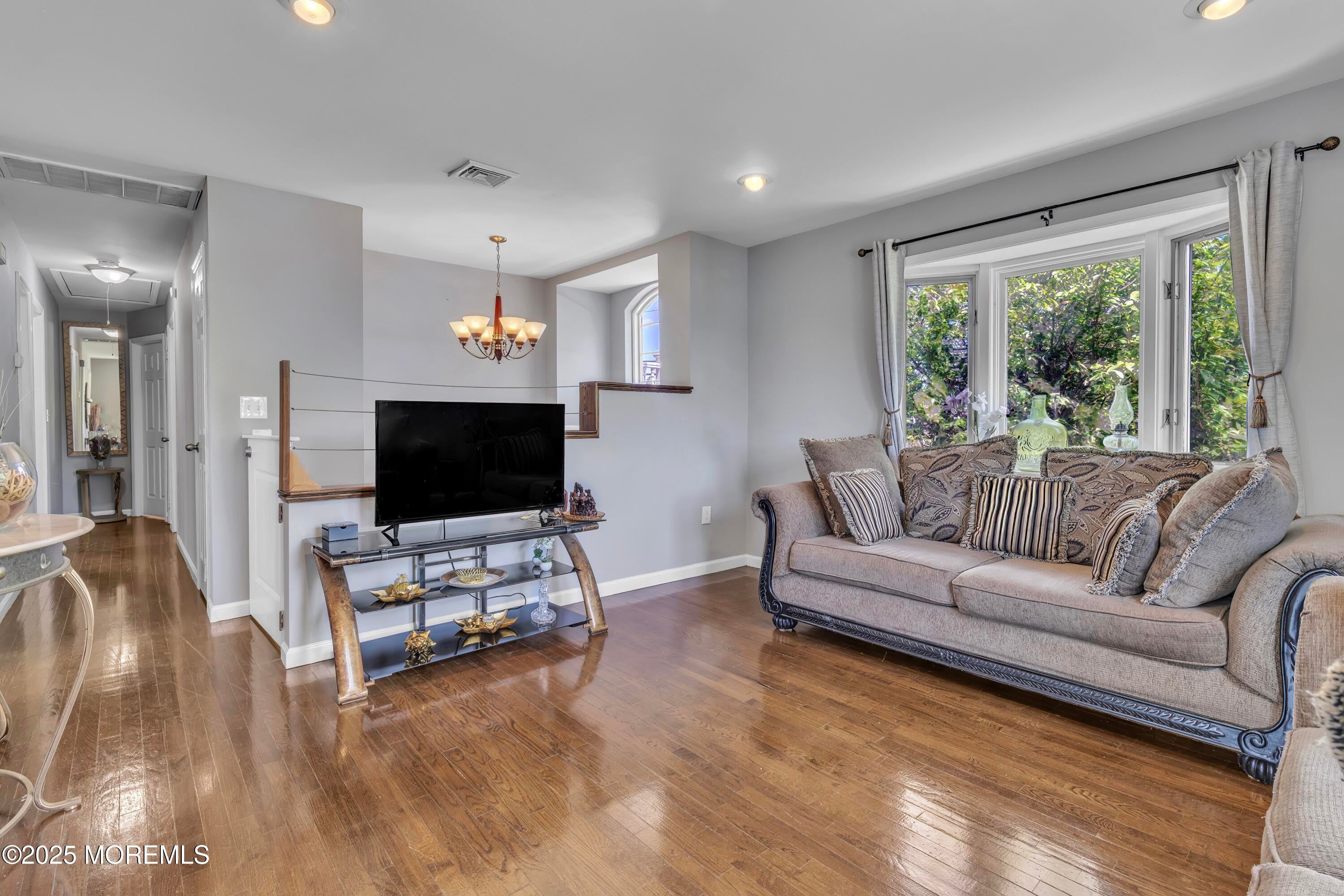 Toms River, New Jersey, 08753, United States, 5 Bedrooms Bedrooms, ,2 BathroomsBathrooms,Residential,For Sale,1996778