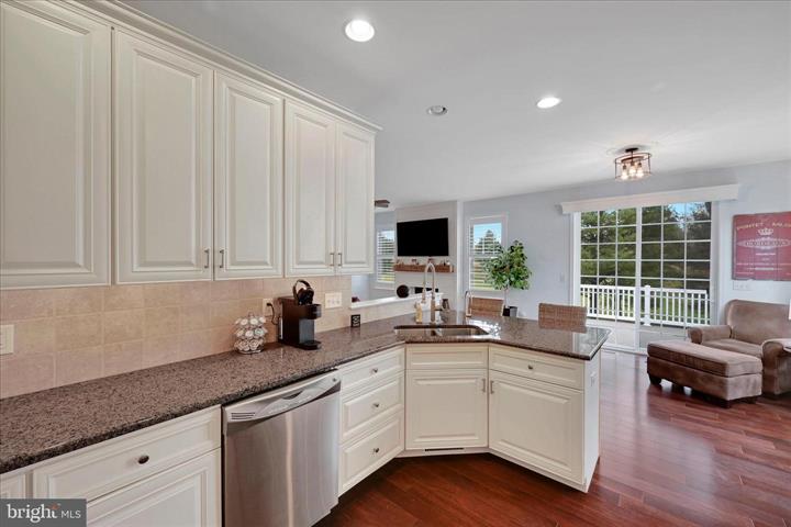 Millersville, Pennsylvania, 17551, United States, 3 Bedrooms Bedrooms, ,3 BathroomsBathrooms,Residential,For Sale,2048107