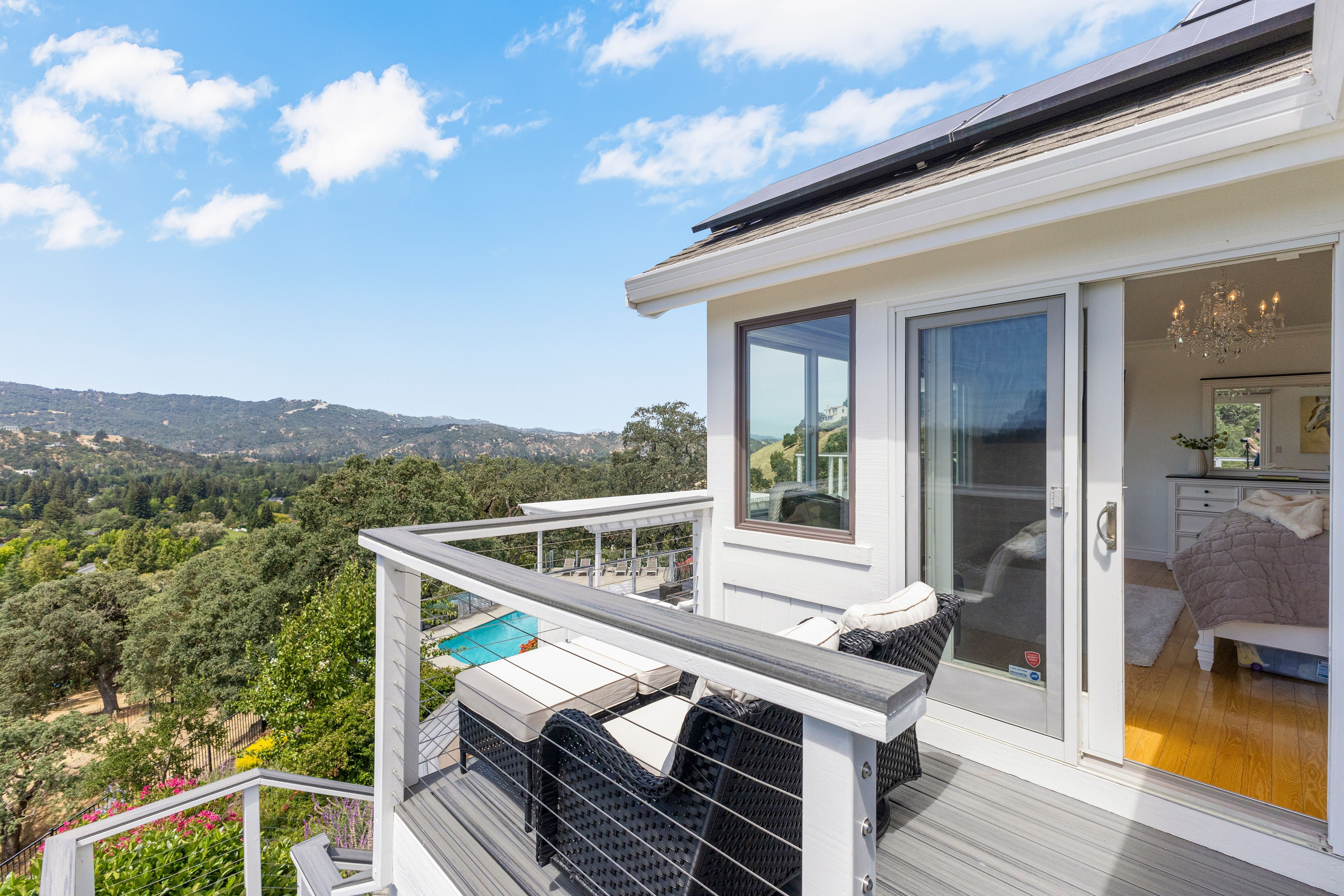  Sweeping Fairway Views Meet Rare Outdoor Living - 物件實景