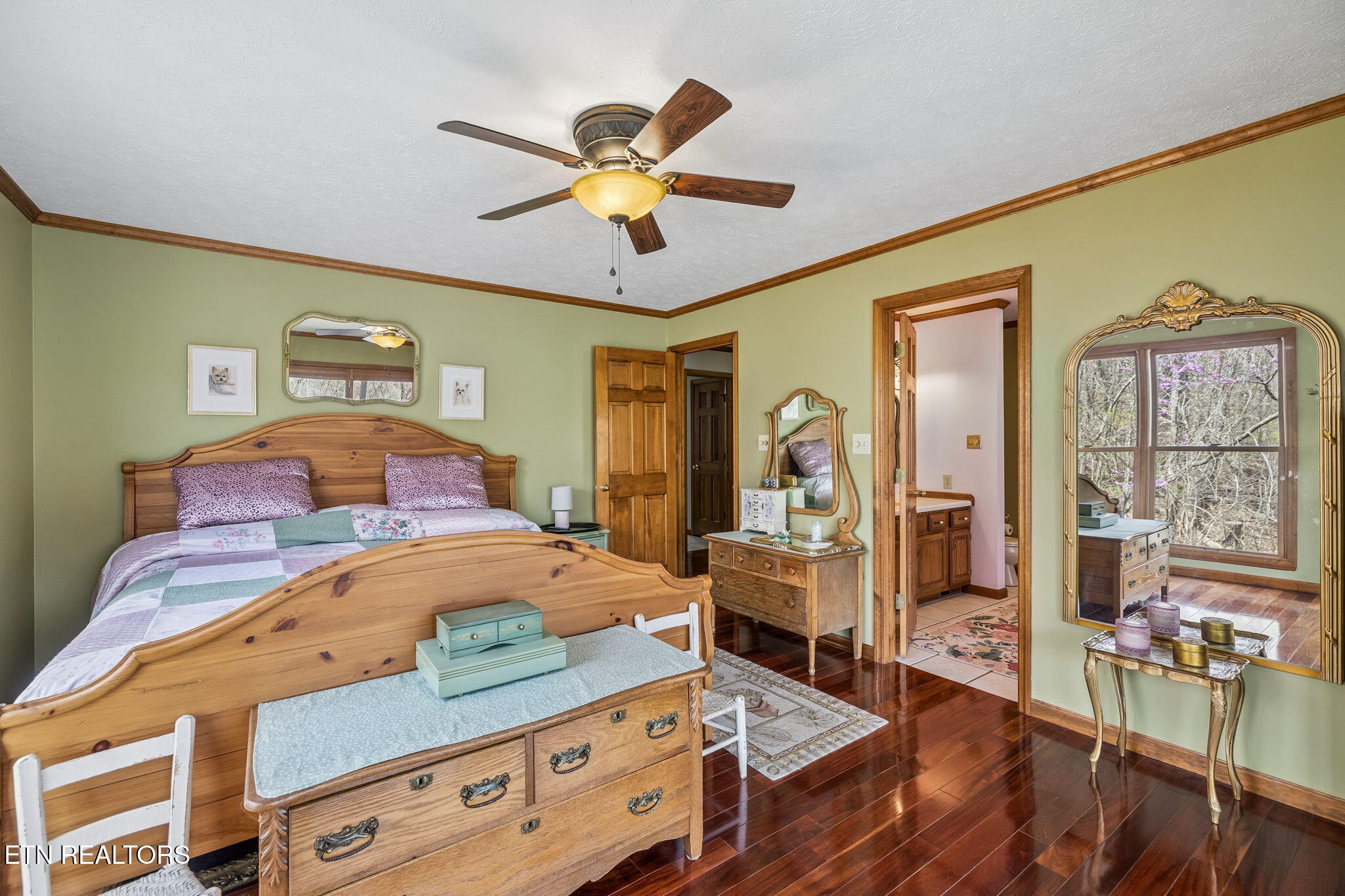 Kingston, Tennessee, 37763, United States, 3 Bedrooms Bedrooms, ,3 BathroomsBathrooms,Residential,For Sale,2013795