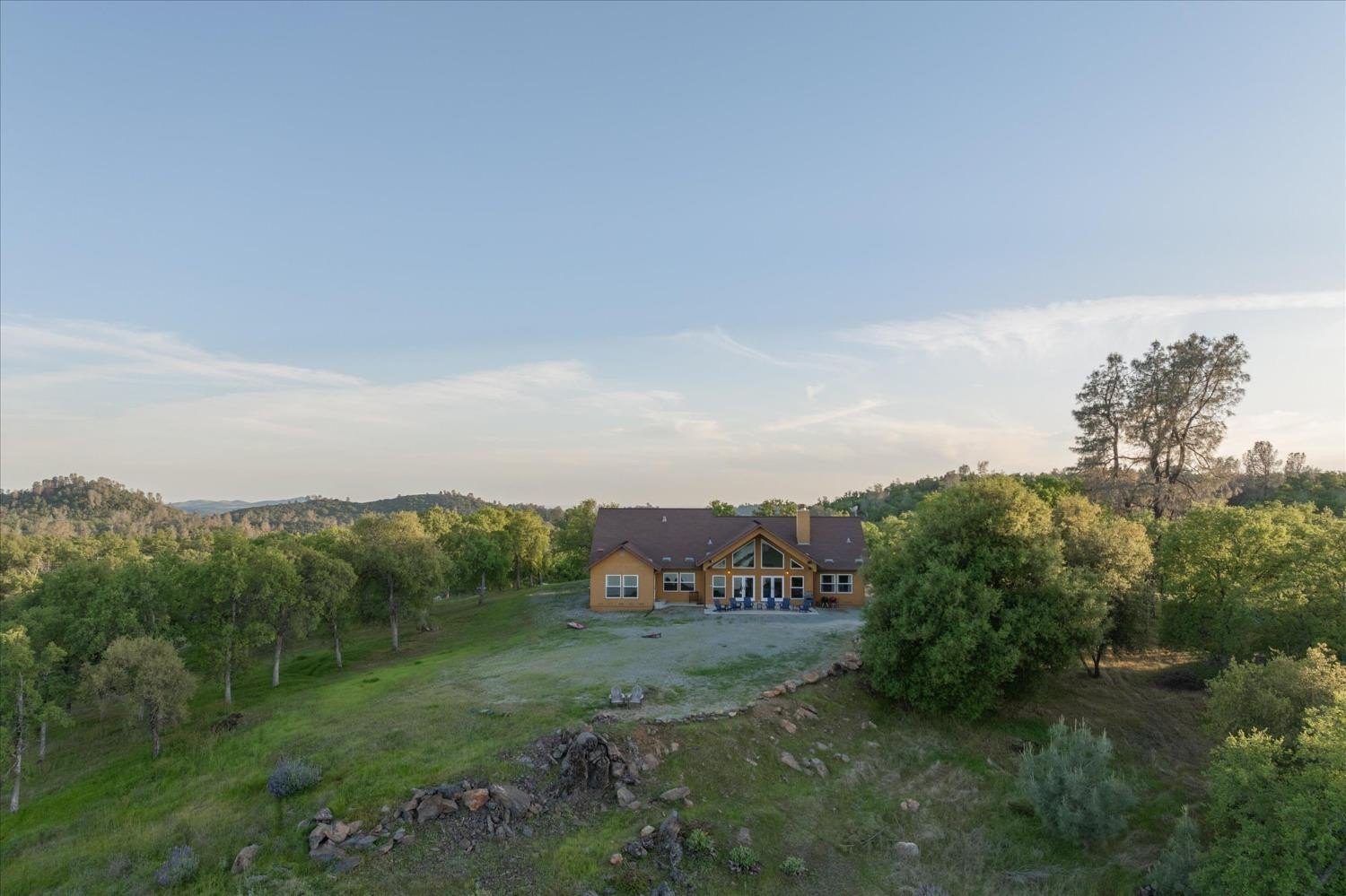 Angels Camp, California, 95222, United States, 4 Bedrooms Bedrooms, ,3 BathroomsBathrooms,Residential,For Sale,1990494