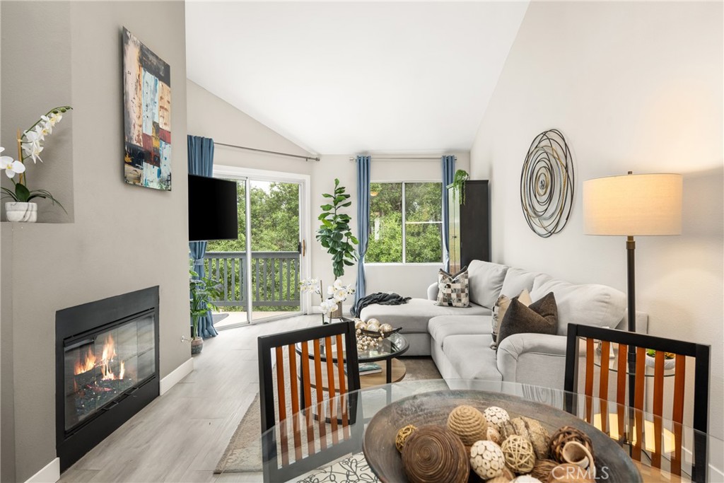 Rancho Santa Margarita, California, 92688, United States, 2 Bedrooms Bedrooms, ,1 BathroomBathrooms,Residential,For Sale,1819932