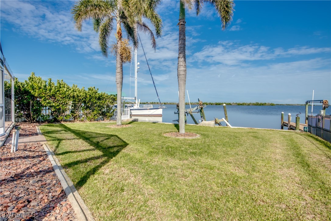 Matlacha, Florida, 33993, United States, 2 Bedrooms Bedrooms, ,2 BathroomsBathrooms,Residential,For Sale,1980106