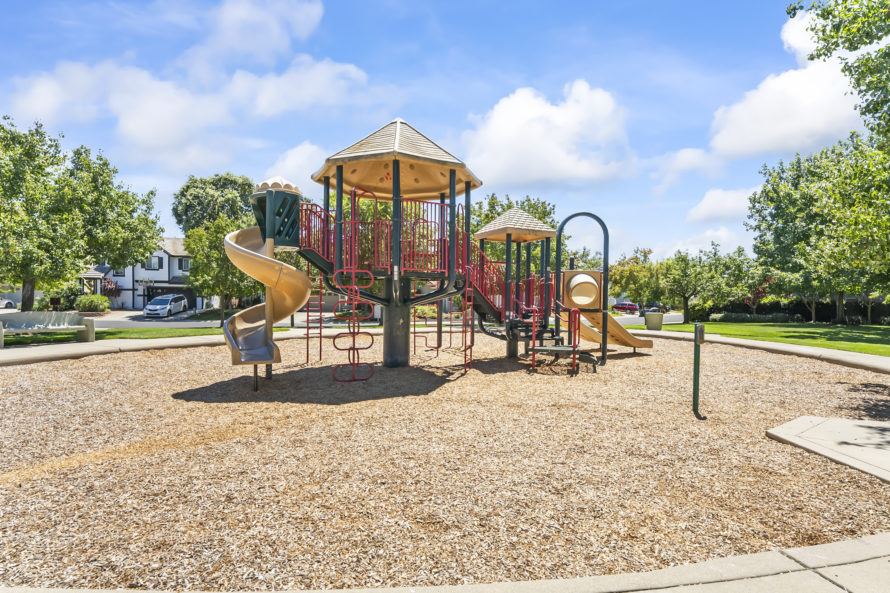  5903 Deepdale Way, Elk Grove, CA 95758 - 物件實景