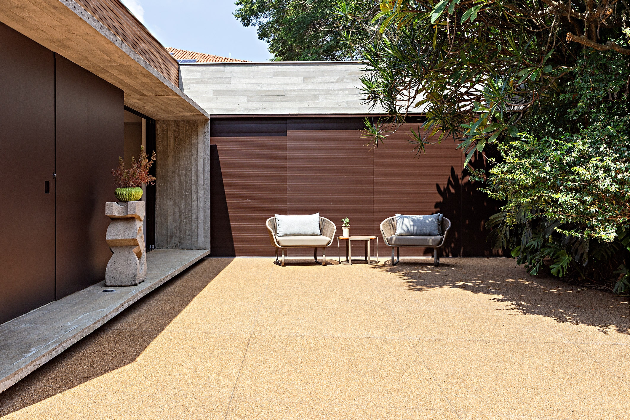  Contemporary residence with heated pool and integrated gourmet area - 物件實景