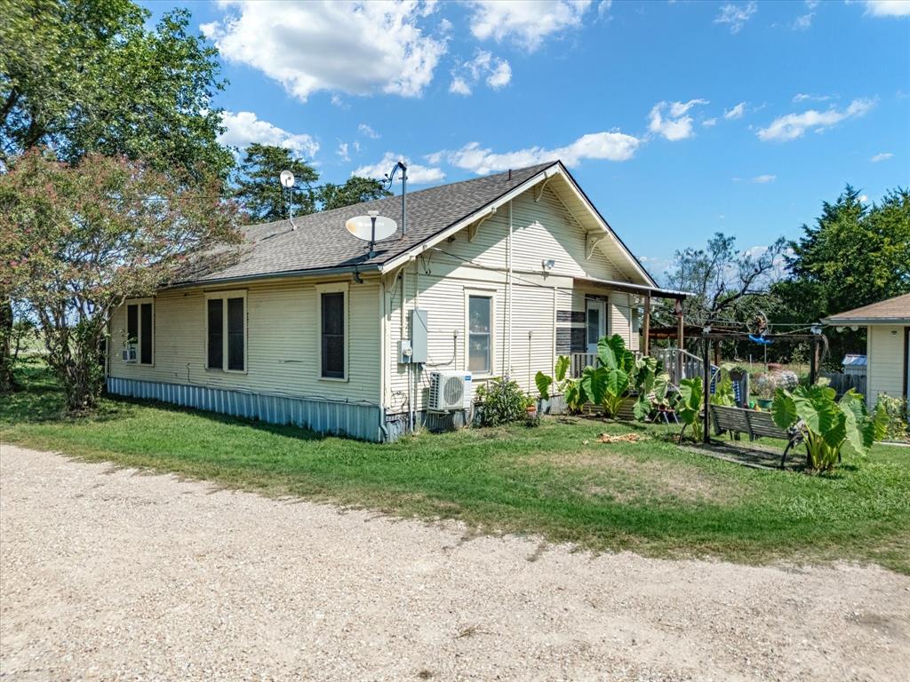 Ennis, Texas, 75119, United States, 3 Bedrooms Bedrooms, ,2 BathroomsBathrooms,Residential,For Sale,1942669
