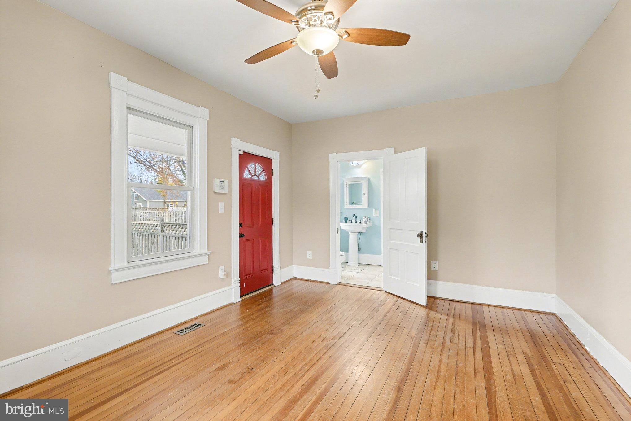 Indian Head, Maryland, 20640, United States, 5 Bedrooms Bedrooms, ,3 BathroomsBathrooms,Residential,For Sale,1998717