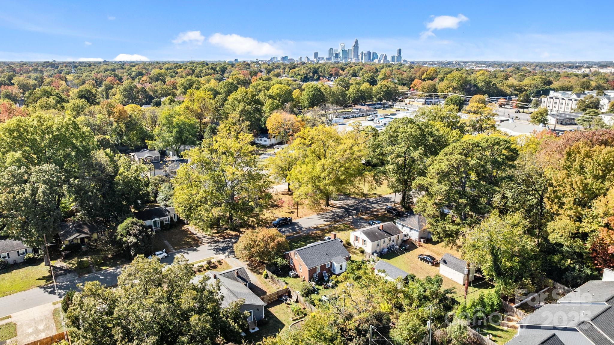 Charlotte, North Carolina, 28205, United States, 2 Bedrooms Bedrooms, ,2 BathroomsBathrooms,Residential,For Sale,1987651