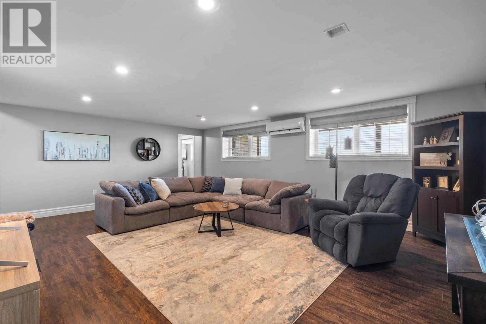WINSLOE SOUTH, Prince Edward Island, C1E 2Y2, CA, 5 Bedrooms Bedrooms, ,3 BathroomsBathrooms,Residential,For Sale,1875510