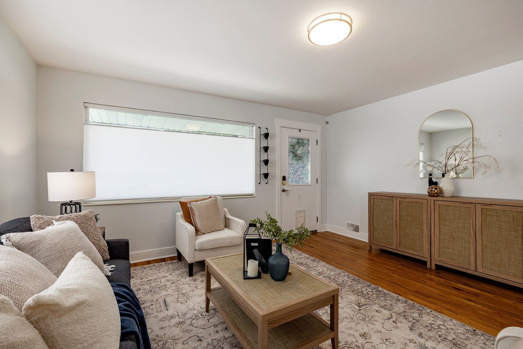  Updated Millcreek Home with Space to Make It Your Own - 物件實景
