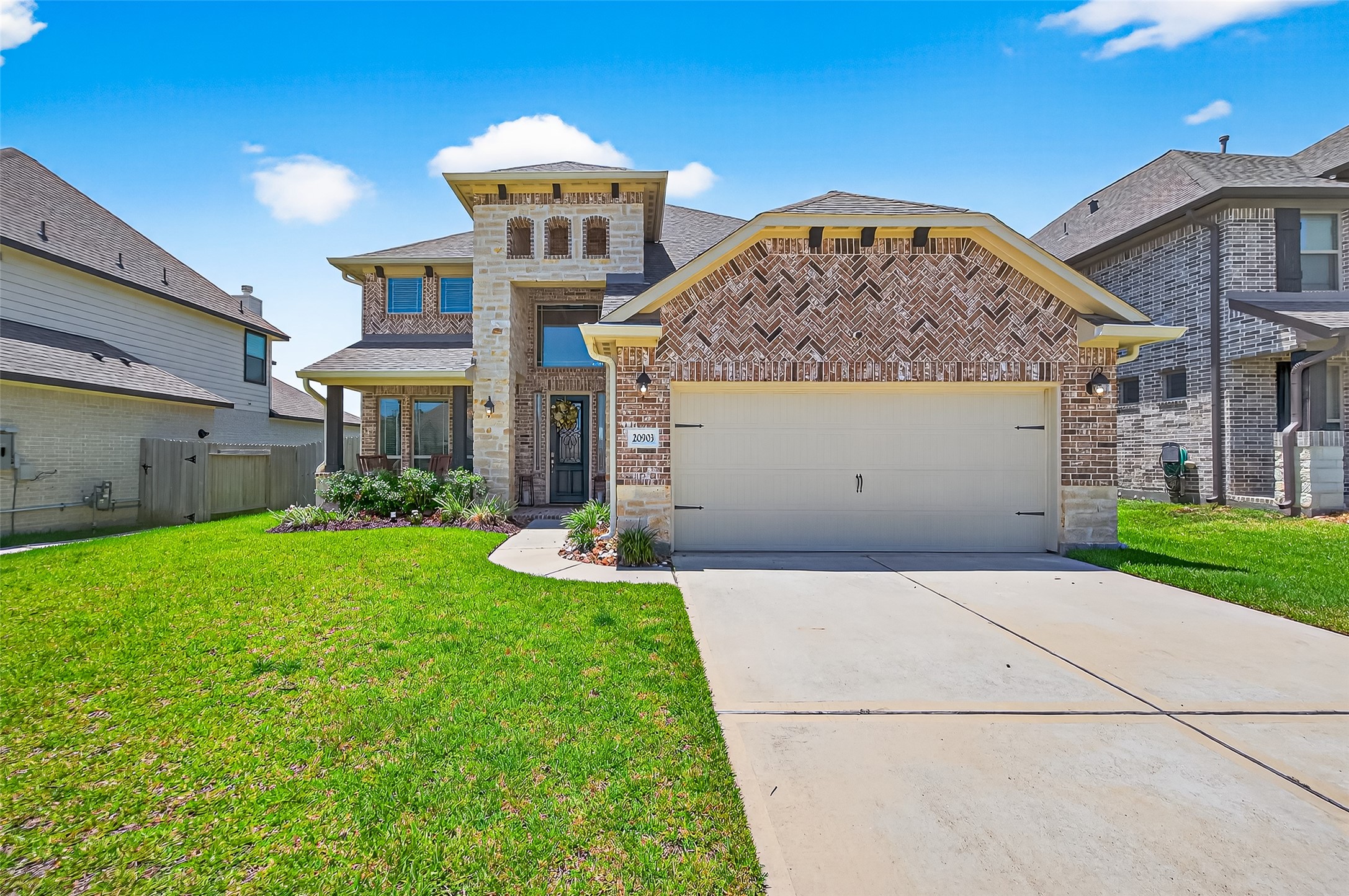 Tomball, Texas, 77375, United States, 4 Bedrooms Bedrooms, ,4 BathroomsBathrooms,Residential,For Sale,1919595