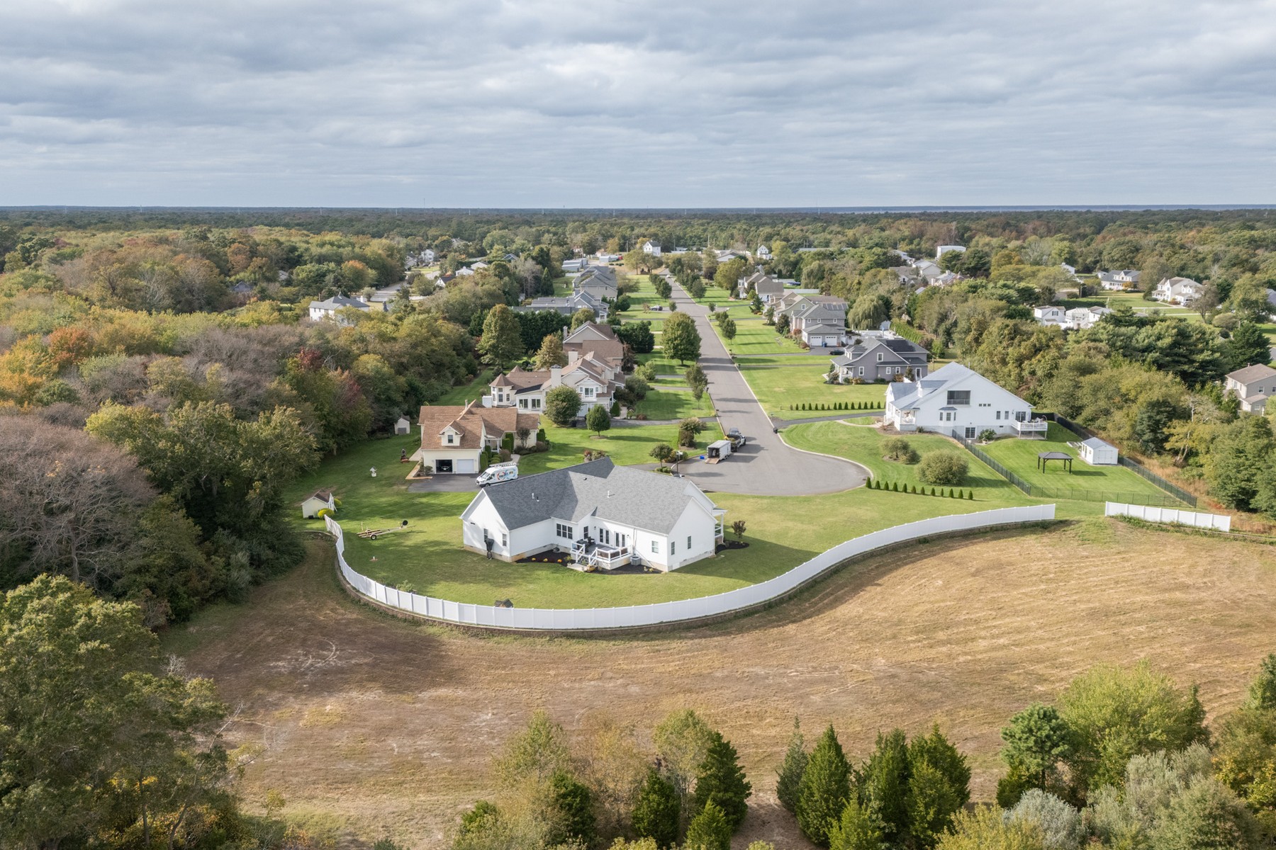  28 Queen Anne Court - 物件實景
