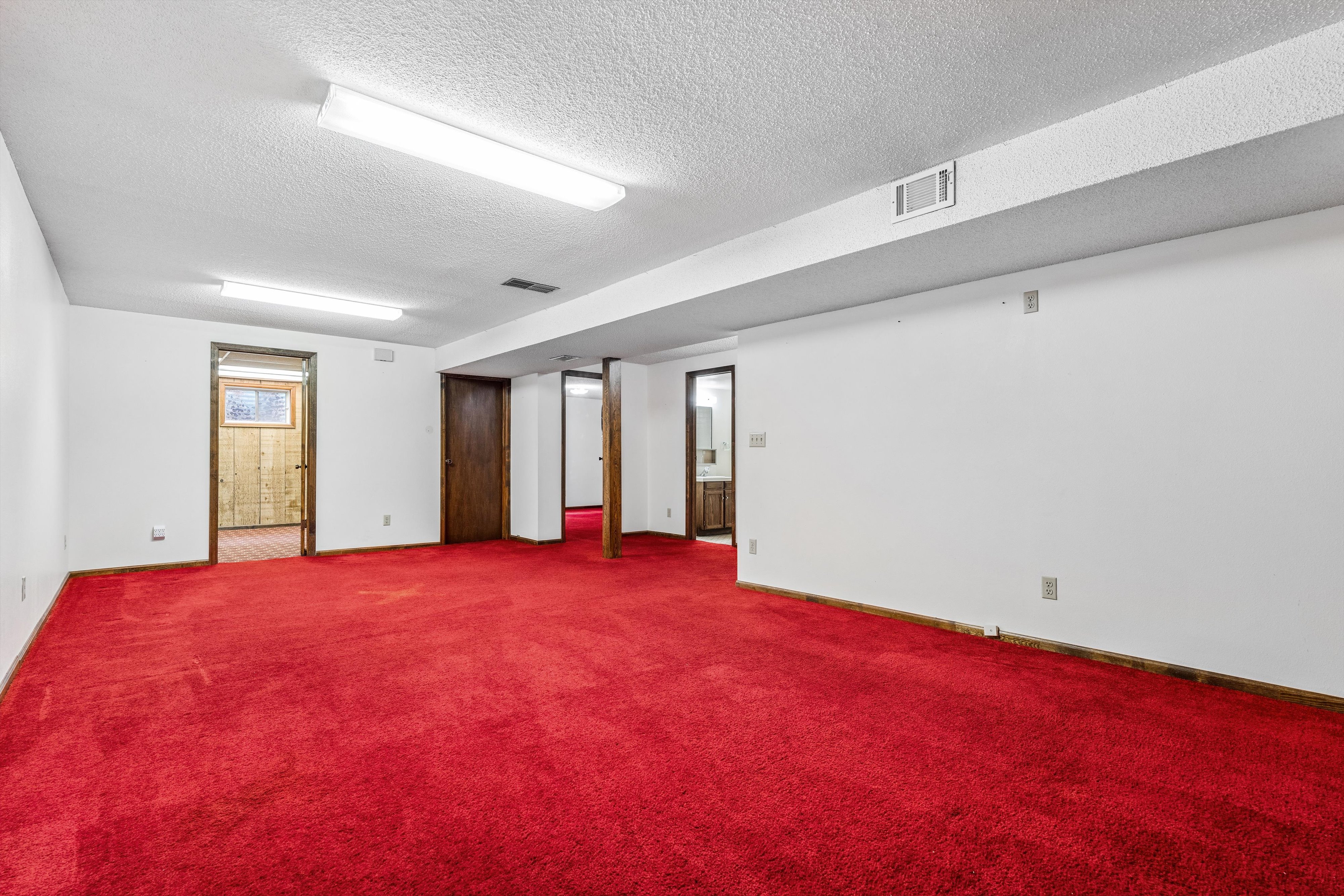  Rare Loveland 3 Bed, 3 Bath Ranch With Full Finished Basement - 物件實景