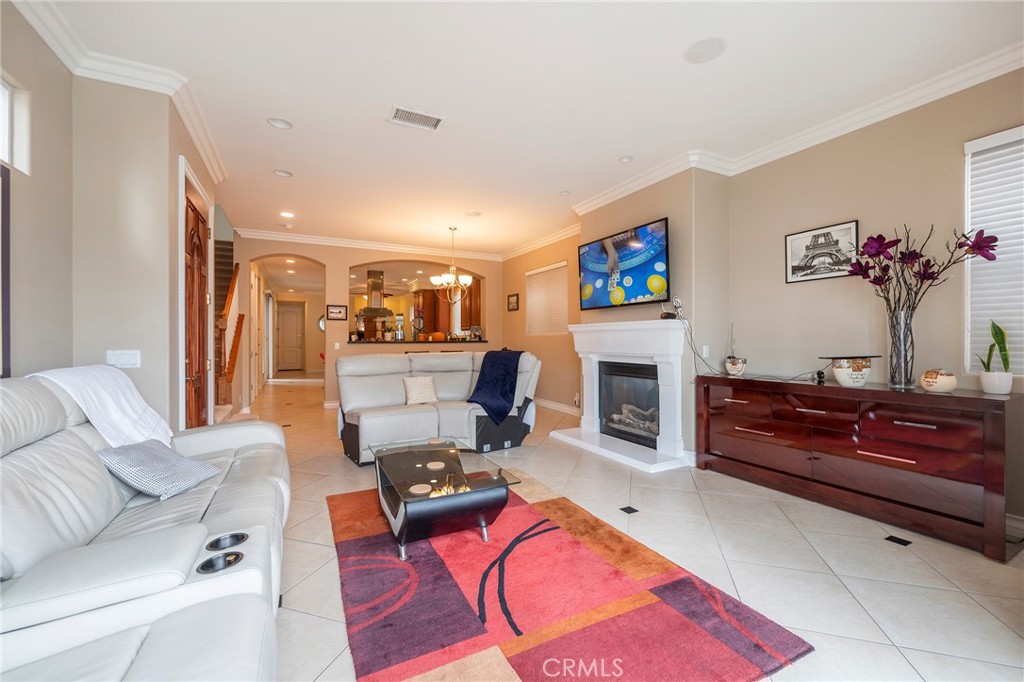 Huntington Beach, California, 92648, United States, 3 Bedrooms Bedrooms, ,4 BathroomsBathrooms,Residential,For Sale,1897780