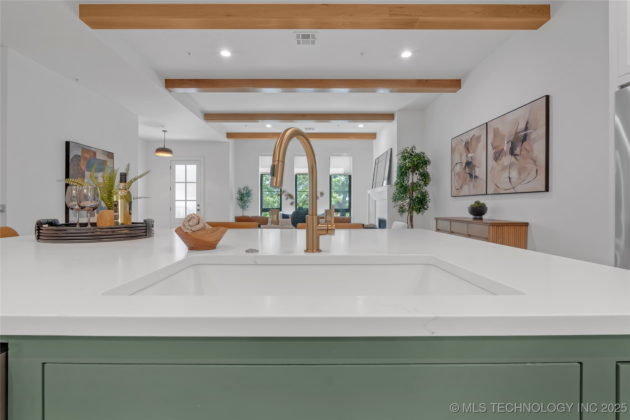 Tulsa, Oklahoma, 74120, United States, 3 Bedrooms Bedrooms, ,3 BathroomsBathrooms,Residential,For Sale,1989379