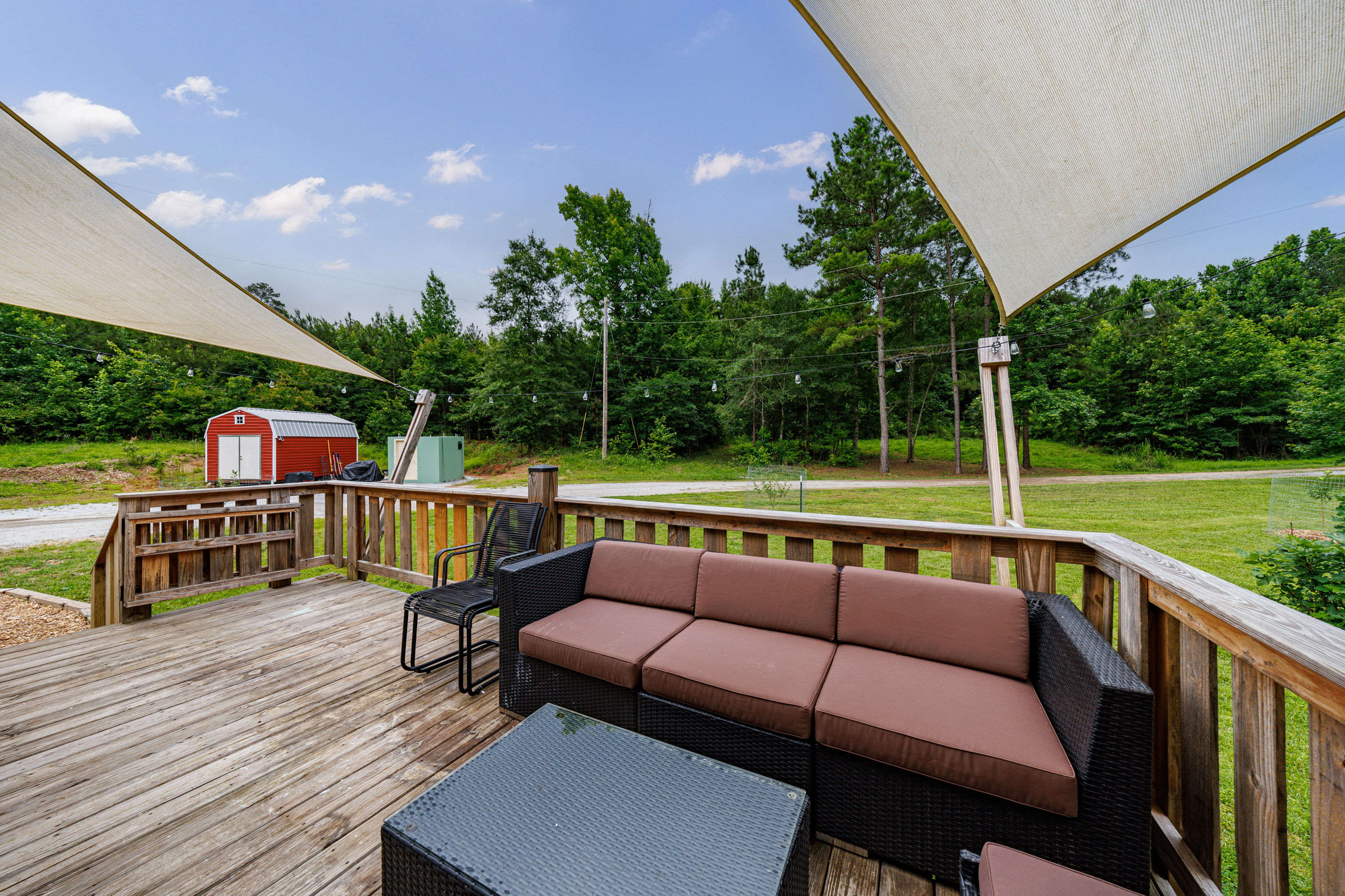  Completely Refreshed Home on Five Private Acres - 物件實景