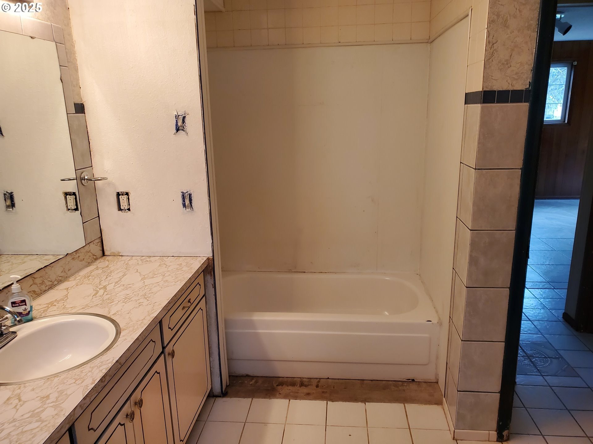 Pleasant Hill, Oregon, 97455, United States, 4 Bedrooms Bedrooms, ,3 BathroomsBathrooms,Residential,For Sale,1753097