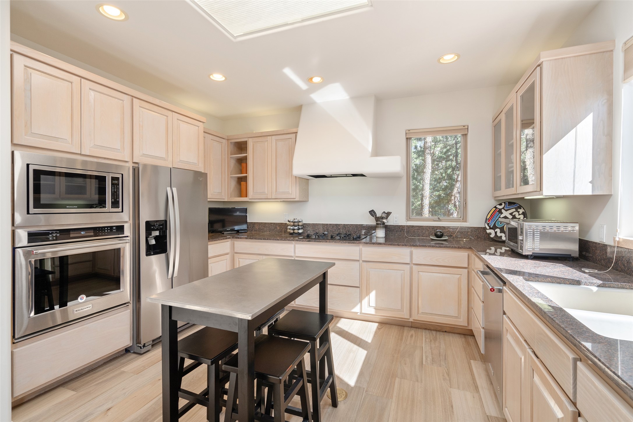  773 Aspen Compound - 物件實景