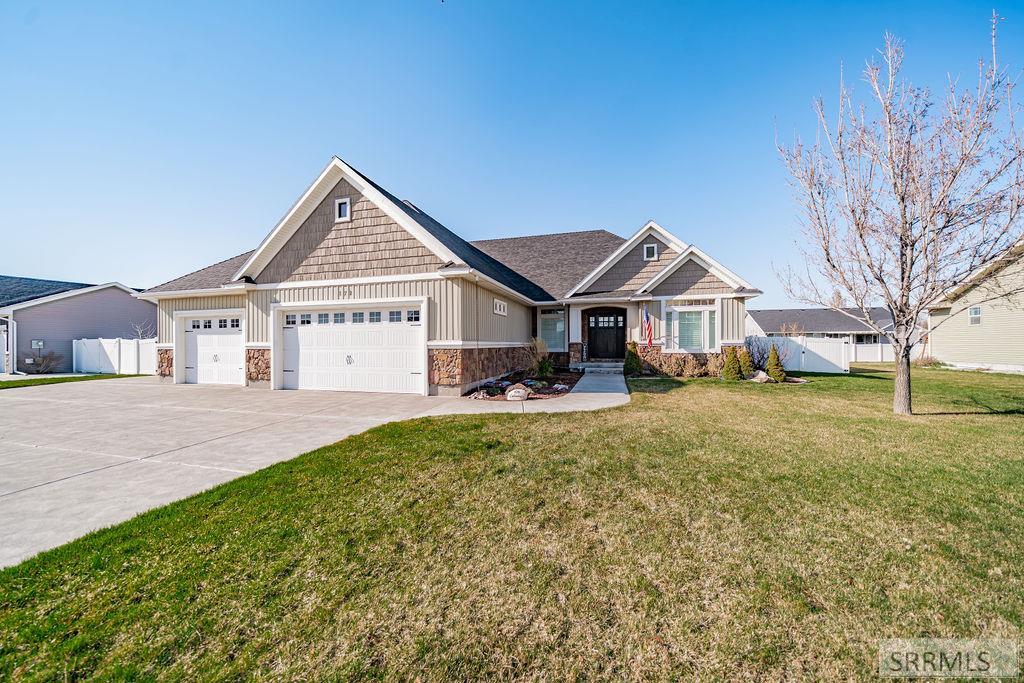 IDAHO FALLS, Idaho, 83404, United States, 4 Bedrooms Bedrooms, ,3 BathroomsBathrooms,Residential,For Sale,1873456