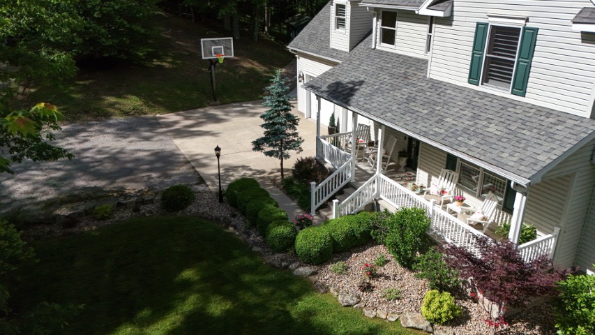 Horner, West Virginia, 26732, United States, 4 Bedrooms Bedrooms, ,4 BathroomsBathrooms,Residential,For Sale,1955004