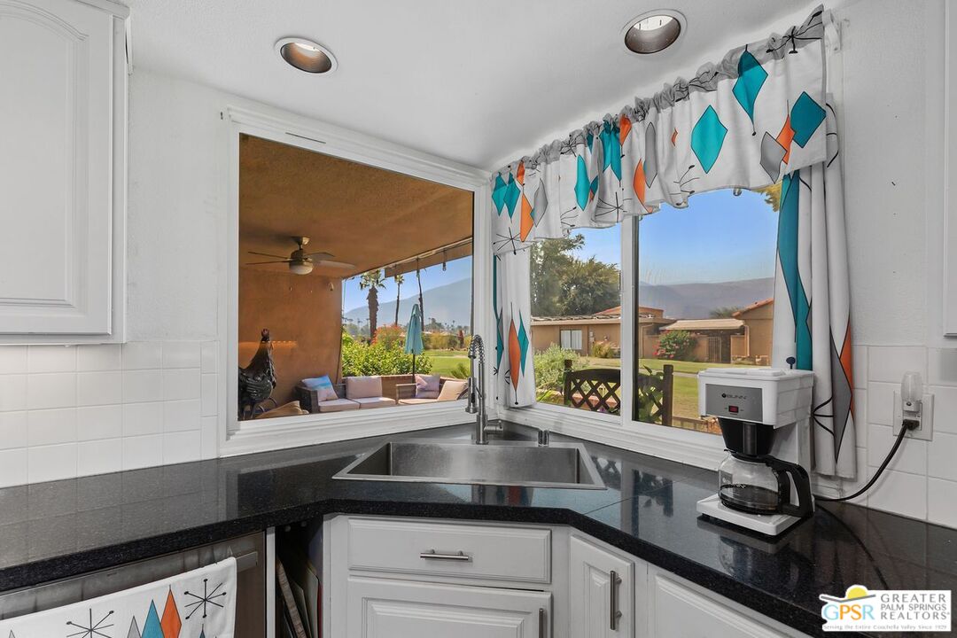70 Majorca Dr, Rancho Mirage, California, 92270, United States, 3 Bedrooms Bedrooms, ,2 BathroomsBathrooms,Residential,For Sale,70 Majorca Dr,1609680