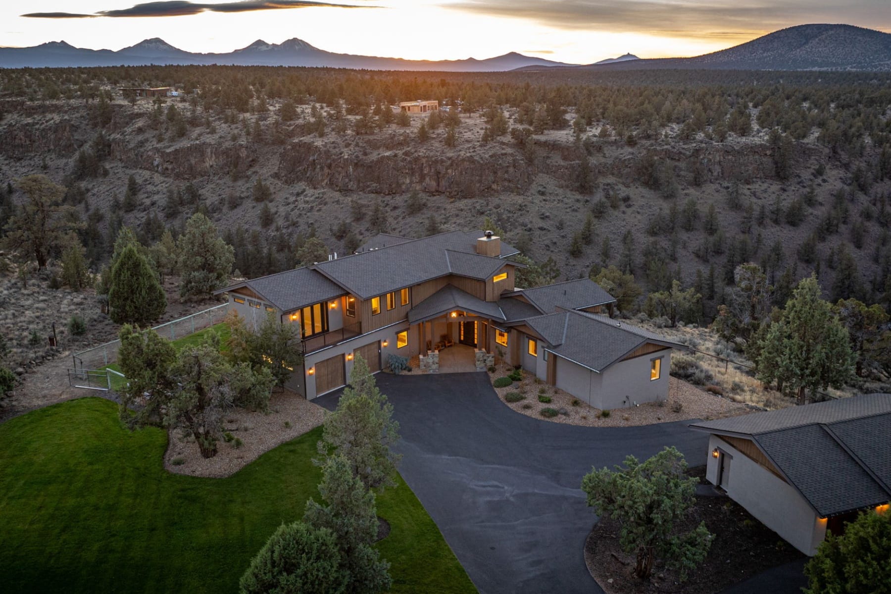  4655 SW Loma Linda Drive Redmond, OR 97756 - 物件實景