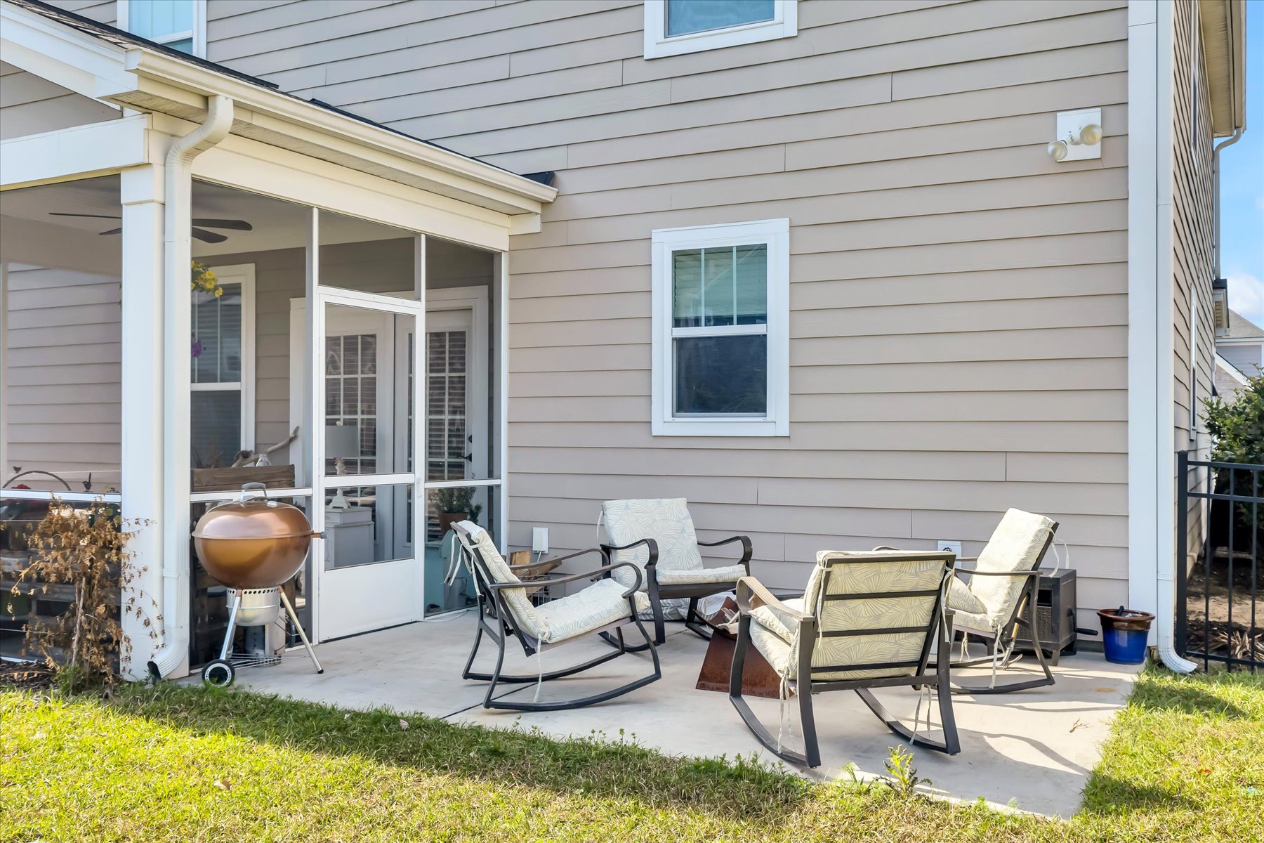  Meticulously Maintained Home in Popular Savannah Quarters Community - 物件實景