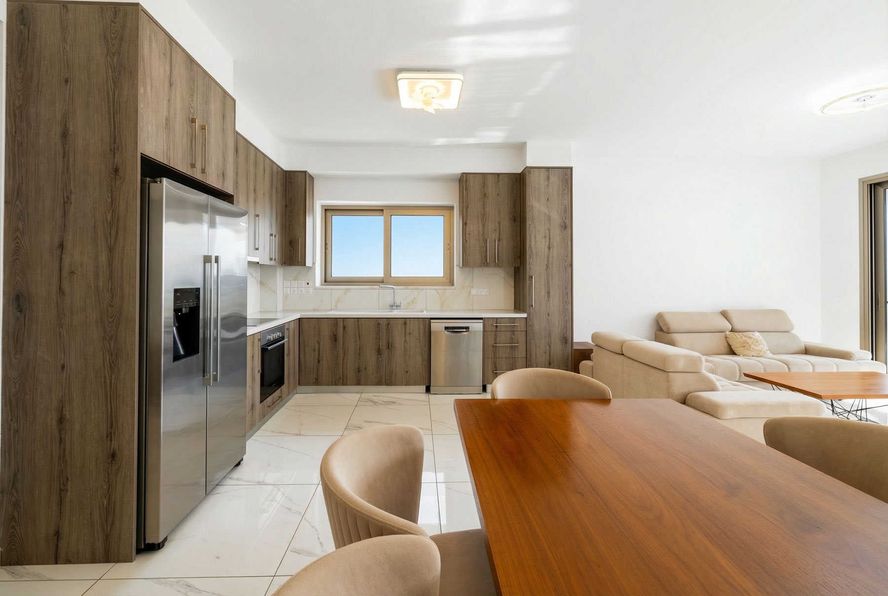  Three Bedroom Penthouse with Roof Terrace in Limassol - 物件實景