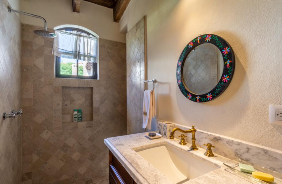 San Miguel de Allende, Guanajuato, 37893, Mexico, 4 Bedrooms Bedrooms, ,5 BathroomsBathrooms,Residential,For Sale,1768184