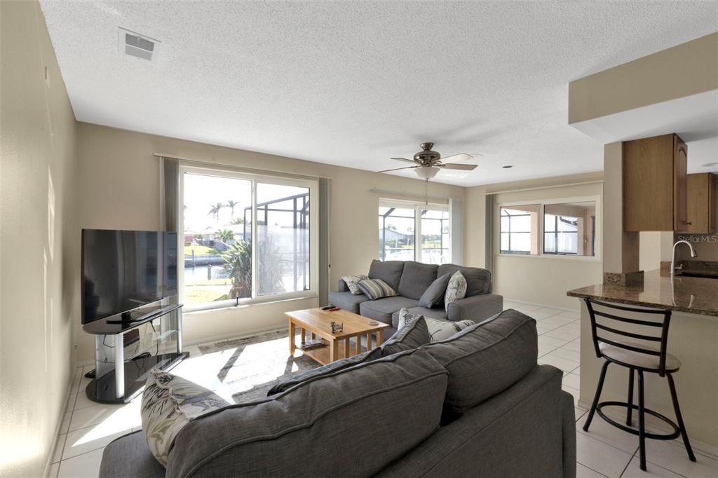 Punta Gorda, Florida, 33950, United States, 2 Bedrooms Bedrooms, ,2 BathroomsBathrooms,Residential,For Sale,1722408