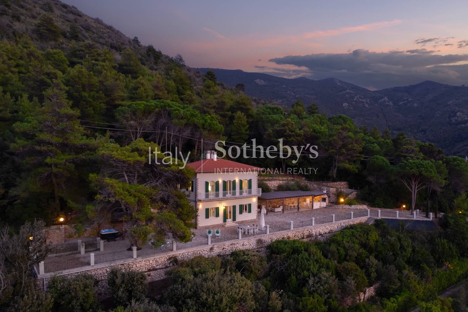  Elegant Villa with Panoramic Sea Views - 物件實景