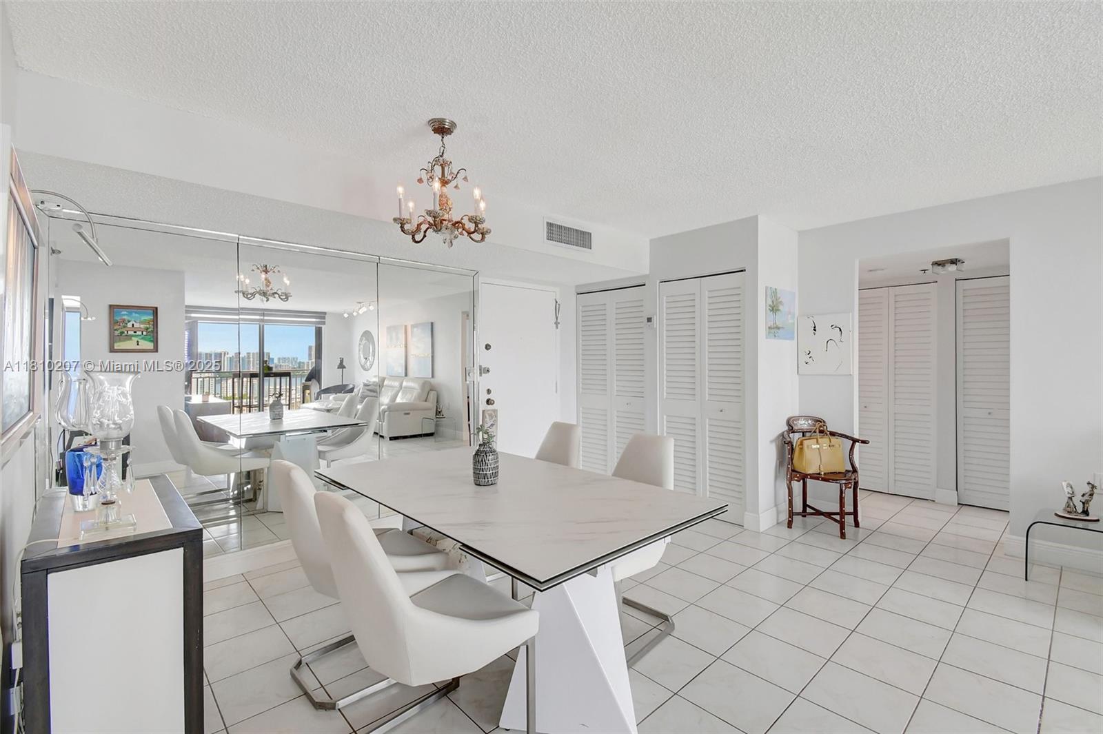 Sunny Isles Beach, Florida, 33160, United States, 2 Bedrooms Bedrooms, ,2 BathroomsBathrooms,Residential,For Sale,1837266