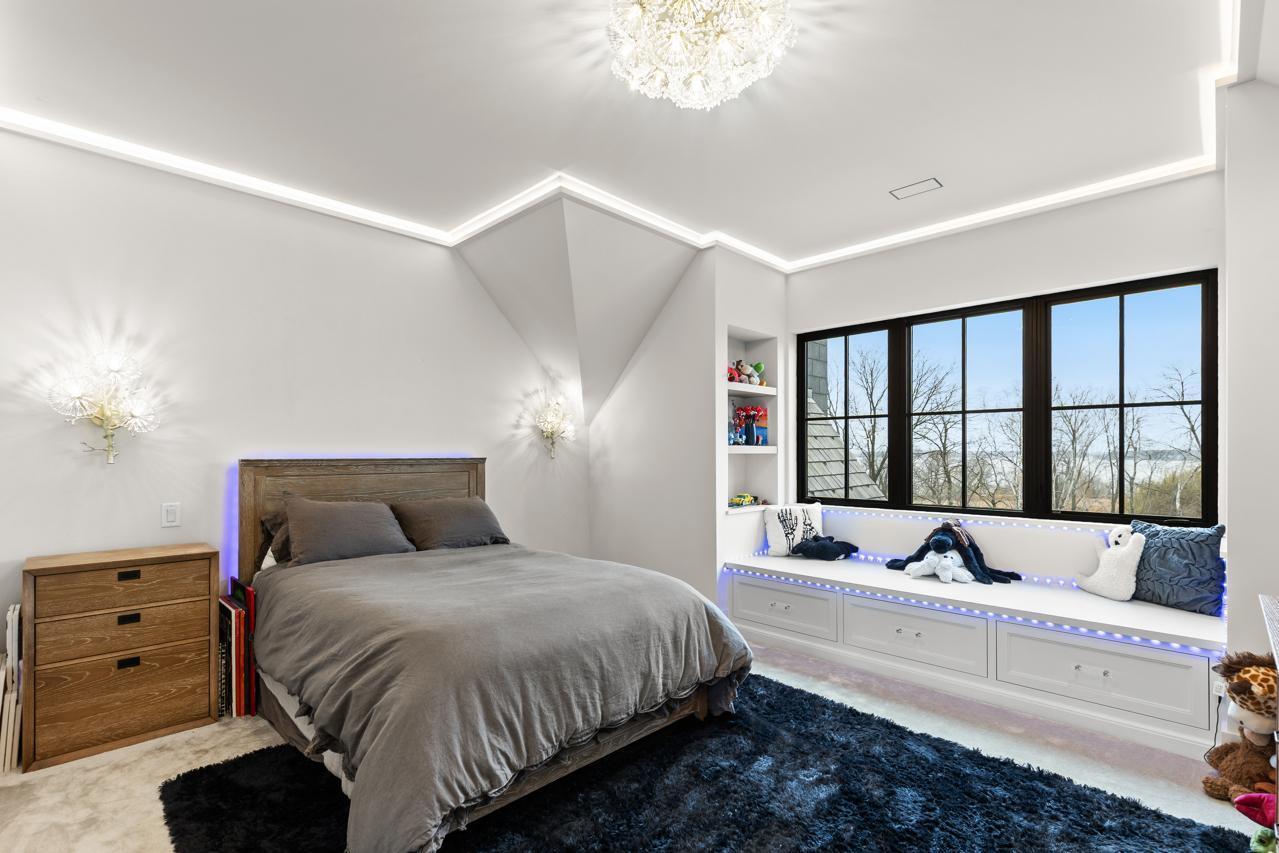 Orono, Minnesota, 55391, United States, 6 Bedrooms Bedrooms, ,3 BathroomsBathrooms,Residential,For Sale,2000639