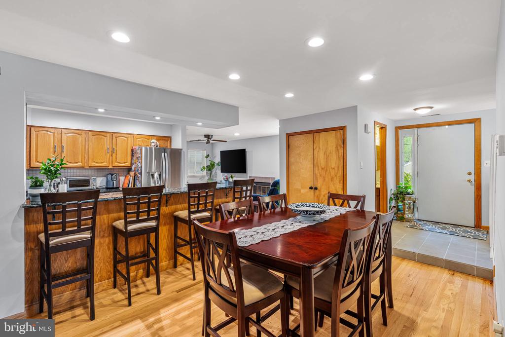 Plainsboro, New Jersey, 08536, United States, 3 Bedrooms Bedrooms, ,3 BathroomsBathrooms,Residential,For Sale,1975550