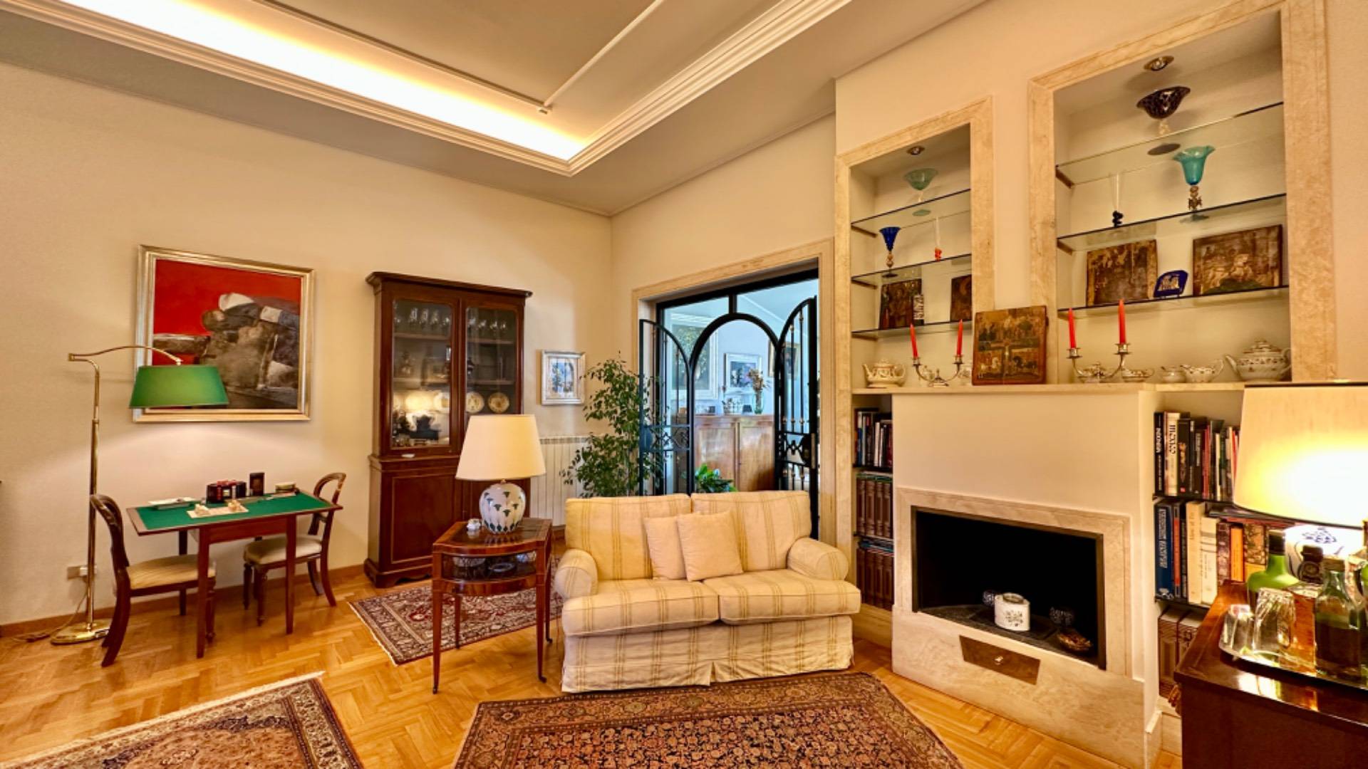 Roma, Roma, 00100, IT, 4 Bedrooms Bedrooms, ,3 BathroomsBathrooms,Residential,For Sale,1746322