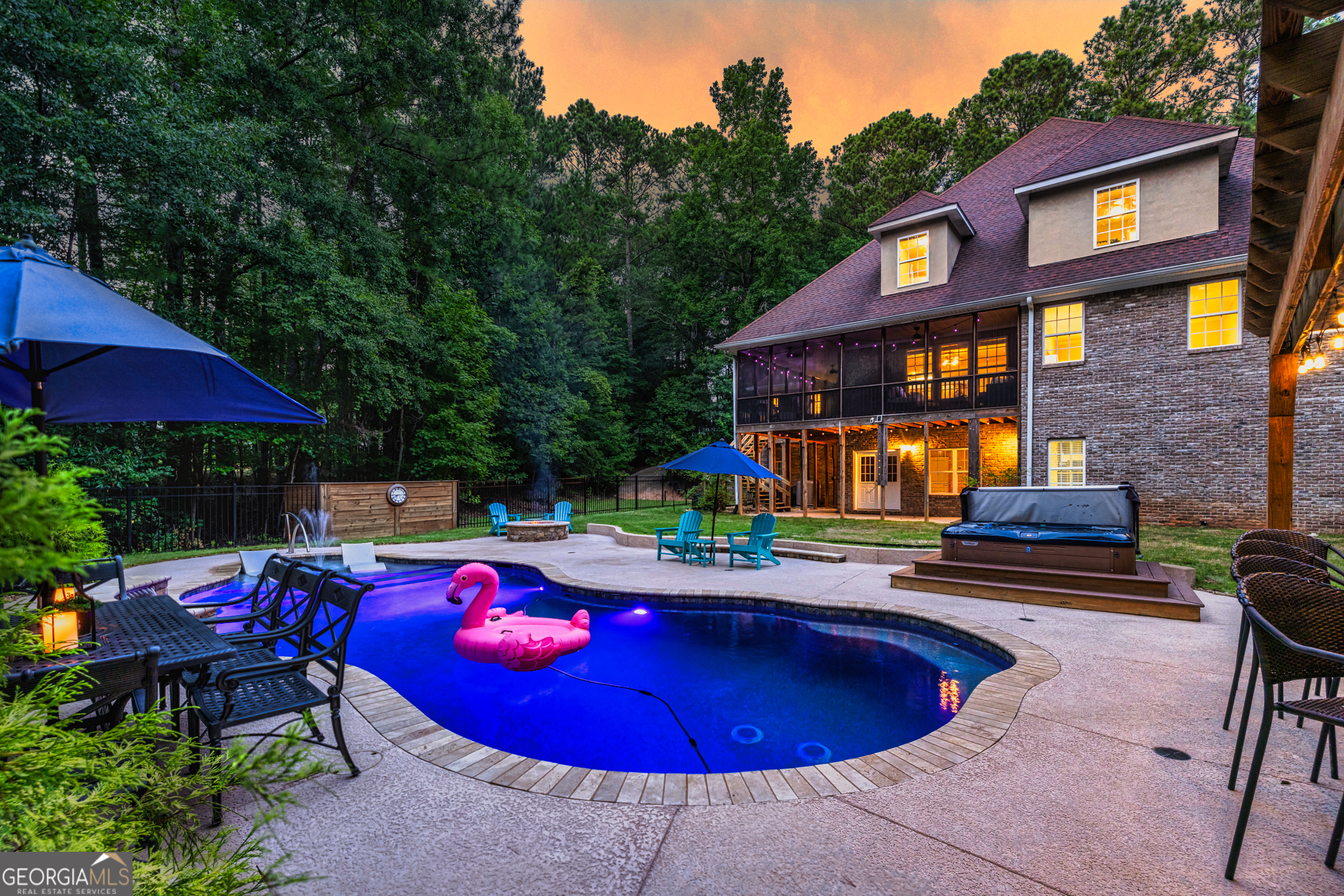 Newnan, Georgia, 30263, United States, 4 Bedrooms Bedrooms, ,5 BathroomsBathrooms,Residential,For Sale,1932602