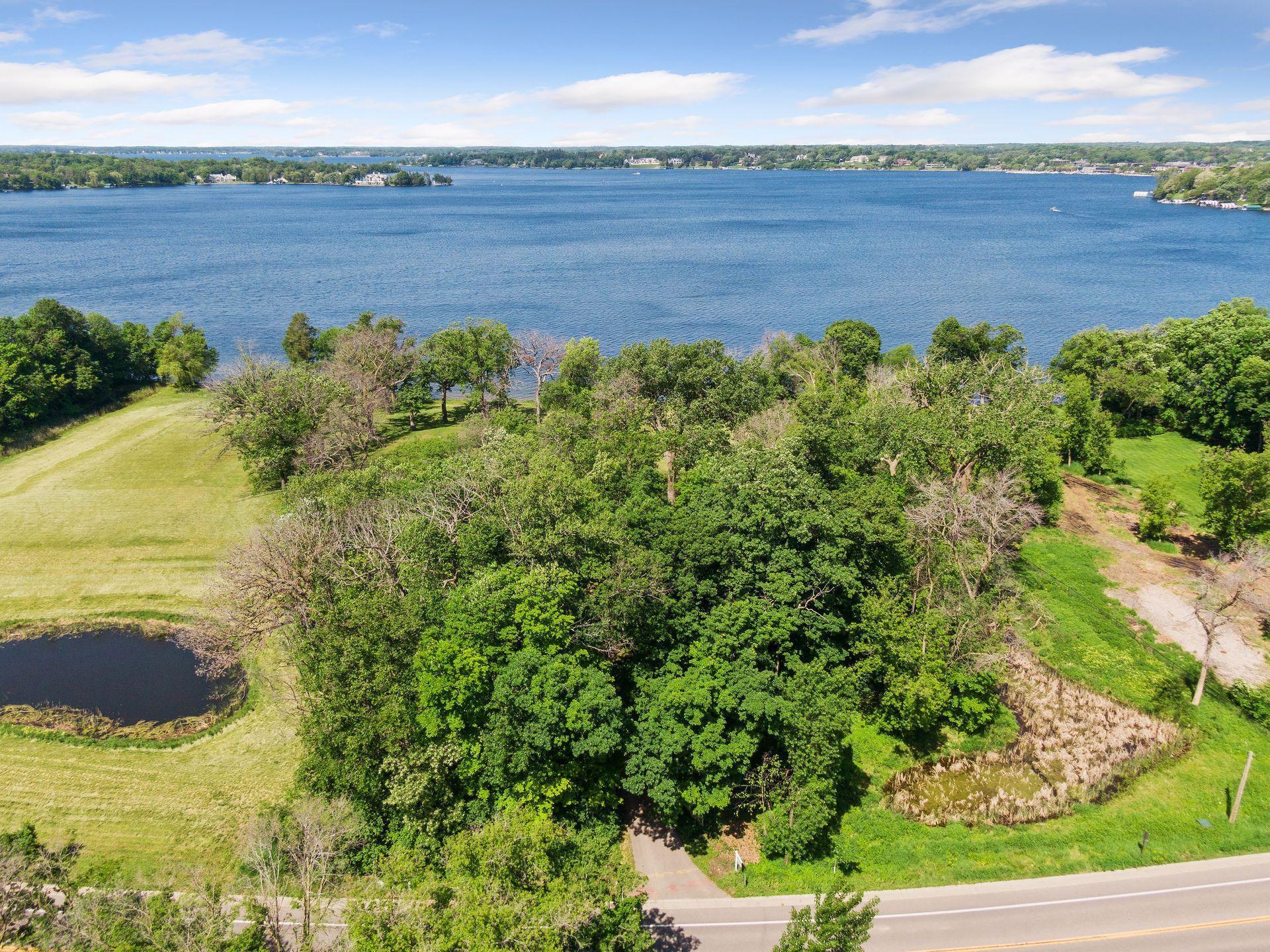 Wayzata, Minnesota, 55391, United States, 5 Bedrooms Bedrooms, ,4 BathroomsBathrooms,Residential,For Sale,1913709